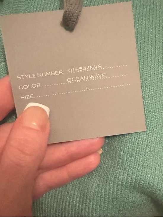 NWT Anthropologie sweater size large - Picture 3 of 3